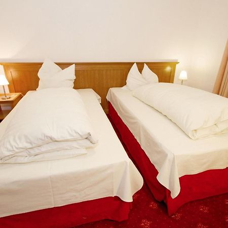 Hotel Mennicken Würselen Eksteriør billede
