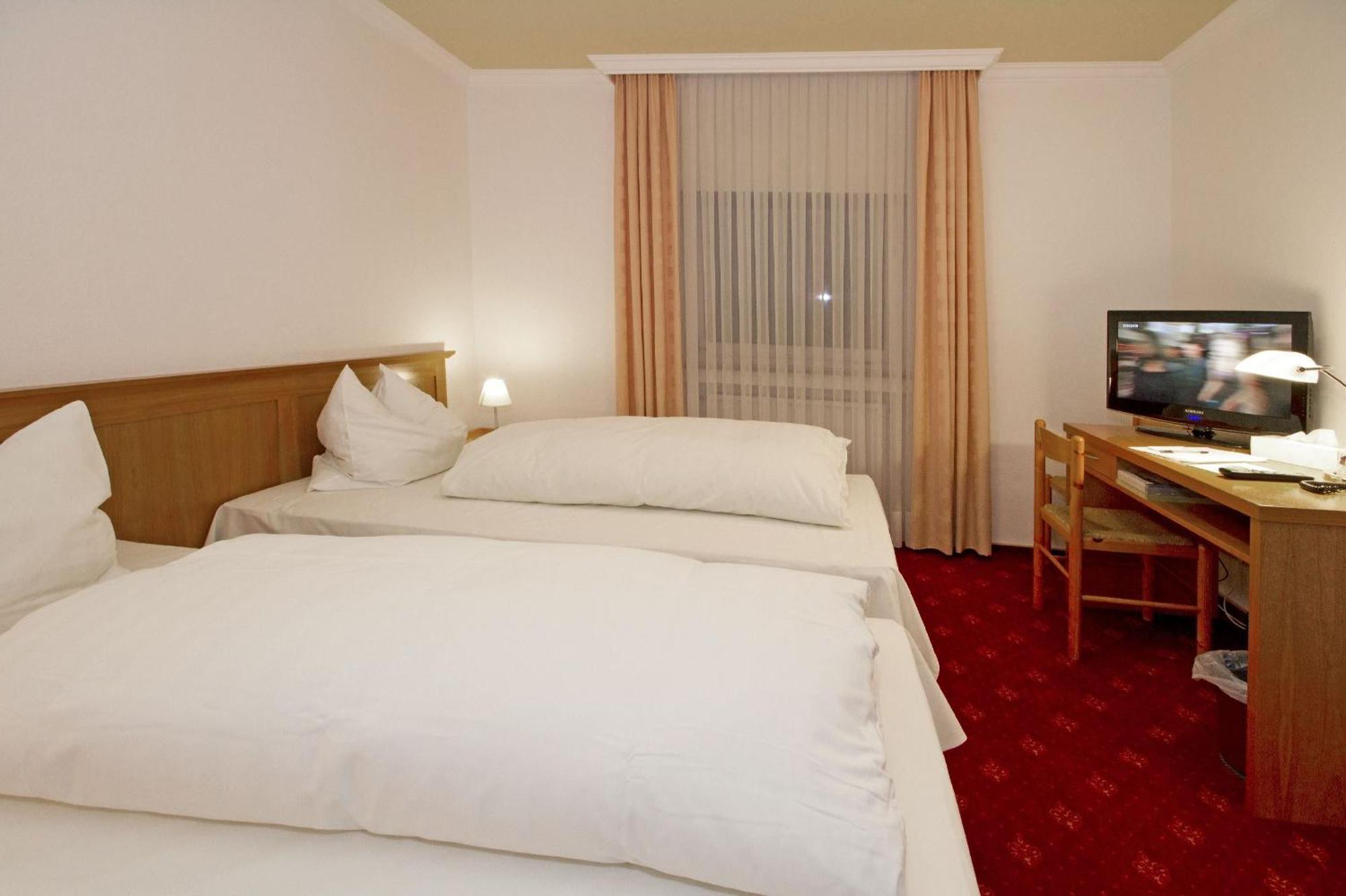 Hotel Mennicken Würselen Eksteriør billede