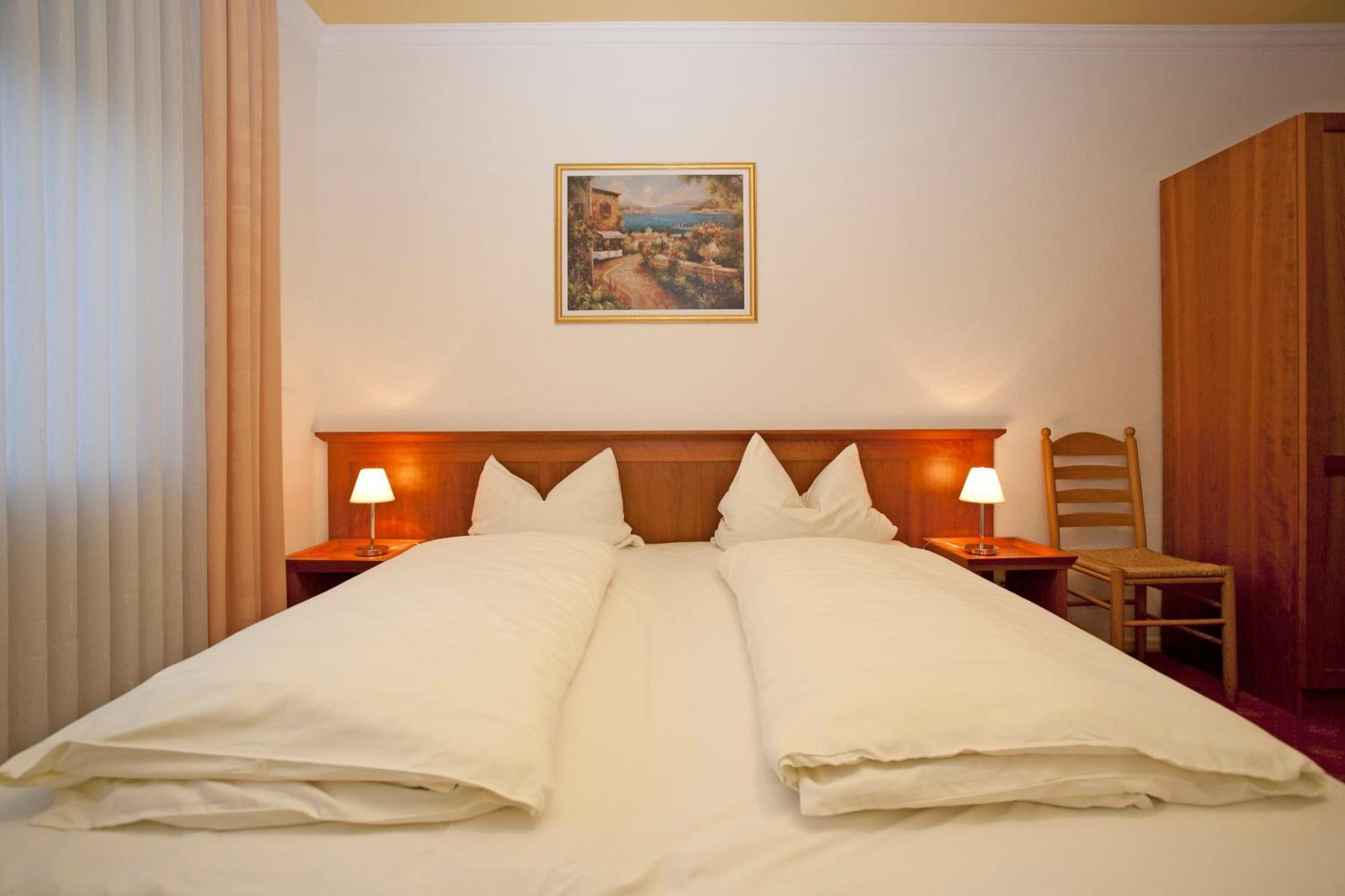 Hotel Mennicken Würselen Eksteriør billede