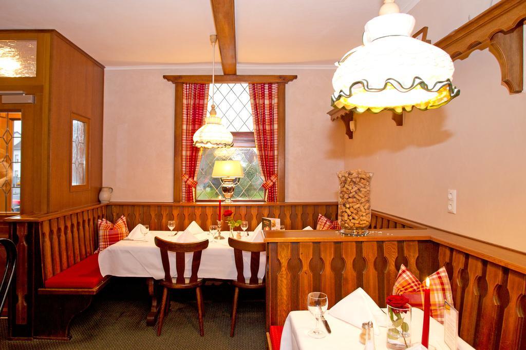 Hotel Mennicken Würselen Eksteriør billede